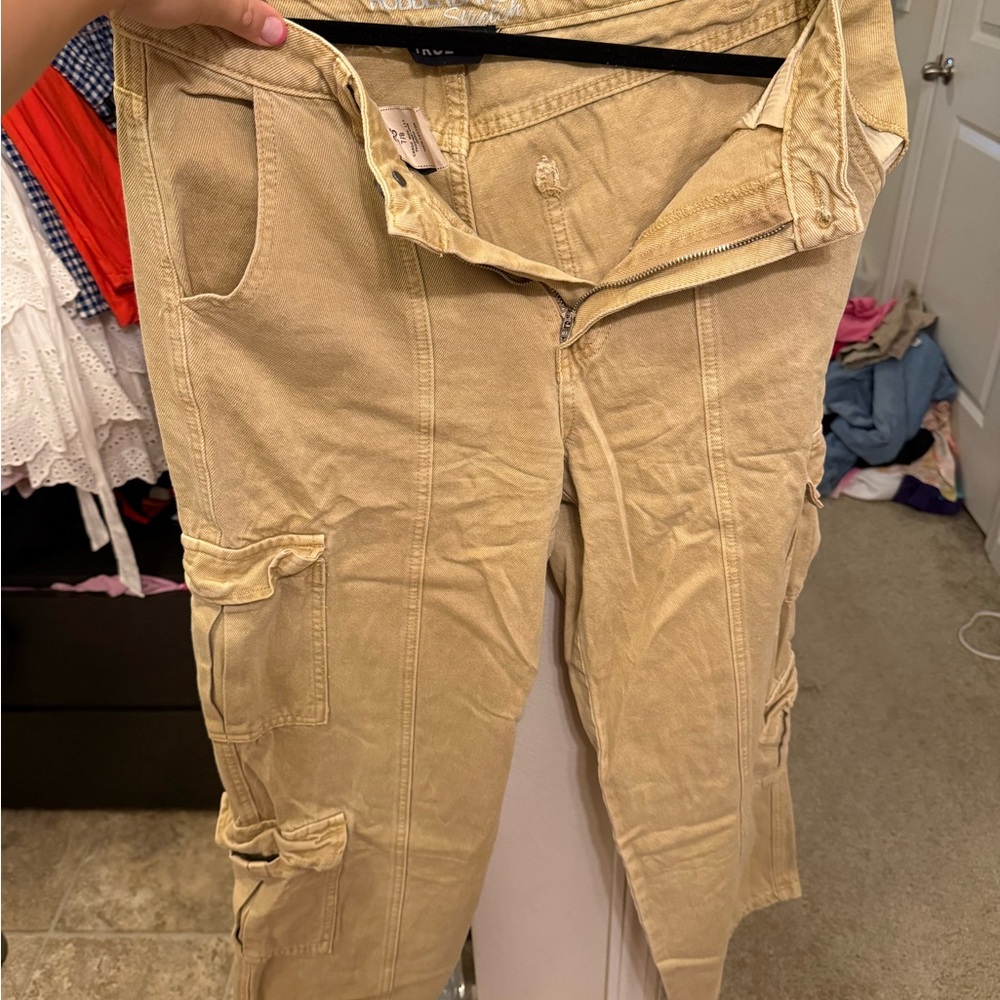 Tilly’s Cargo Pants